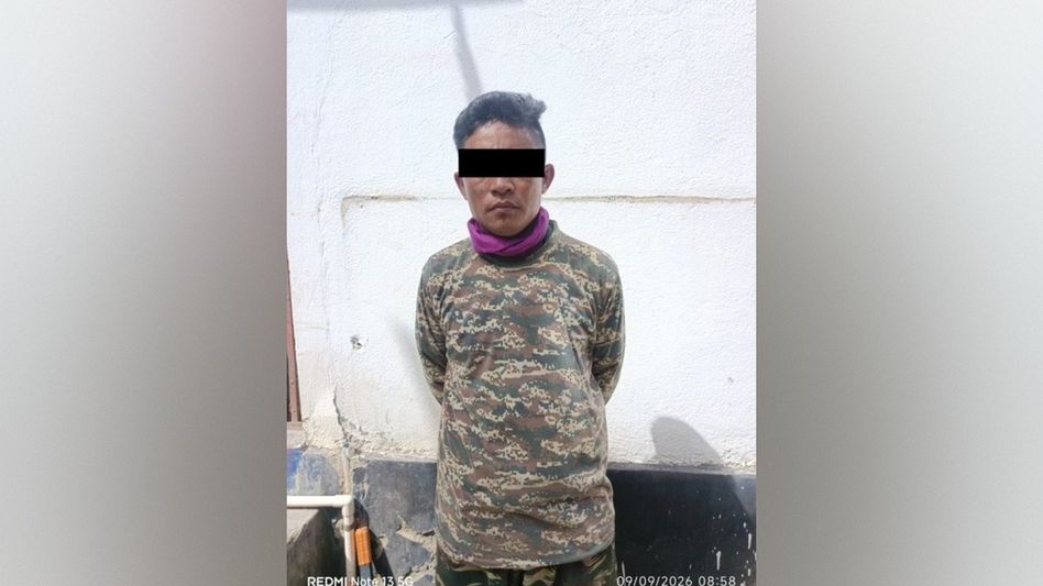 Extortionist arrested with pistol, cash and walkie-talkie along NH-37 in Manipur's Noney Extortionist arrested with pistol, cash and walkie-talkie along NH-37 in Manipur's Noney