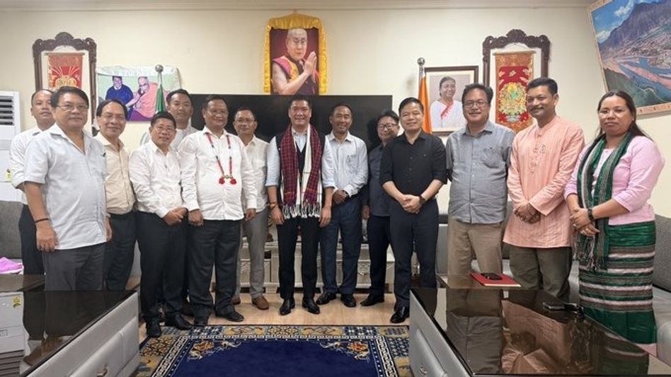 Arunachal CM meets legislators, ZP chiefs to discuss development of eastern districts Arunachal CM meets legislators, ZP chiefs to discuss development of eastern districts