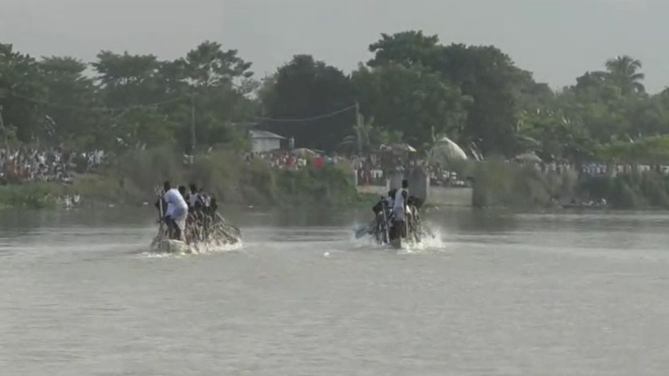 Assam: Traditional boat race draws thousands in Barpeta’s Mandia Assam: Traditional boat race draws thousands in Barpeta’s Mandia
