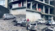 Sikkim: Mudslide near Sirik covers roadside with debris, vehicles reportedly damaged Sikkim: Mudslide near Sirik covers roadside with debris, vehicles reportedly damaged