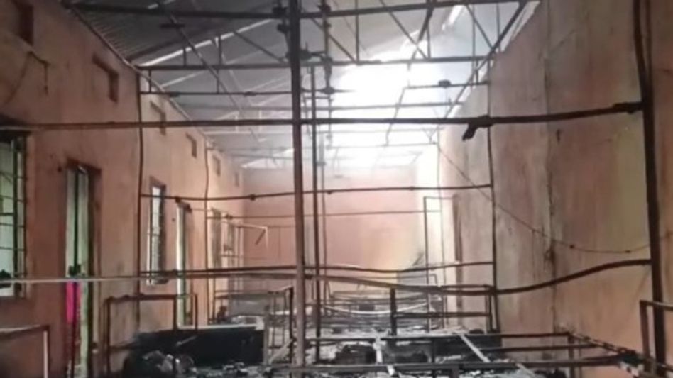 Assam: Fire breaks out at Jorabat’s 13th Mile, two garages and house gutted Assam: Fire breaks out at Jorabat’s 13th Mile, two garages and house gutted