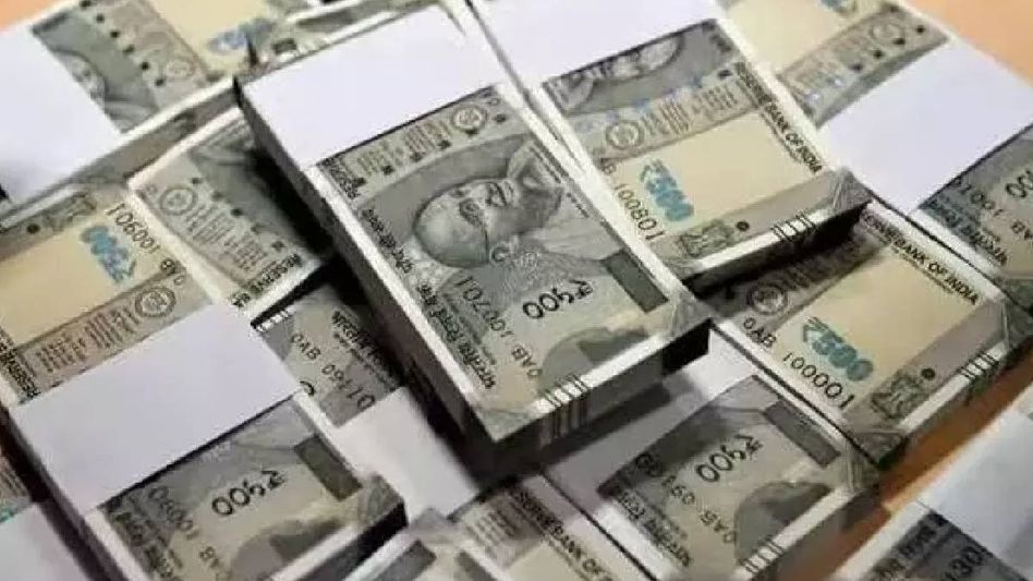 Assam: Rs 1 lakh cash seized from vehicle during Nagaon bypoll checking in Raha Assam: Rs 1 lakh cash seized from vehicle during Nagaon bypoll checking in Raha