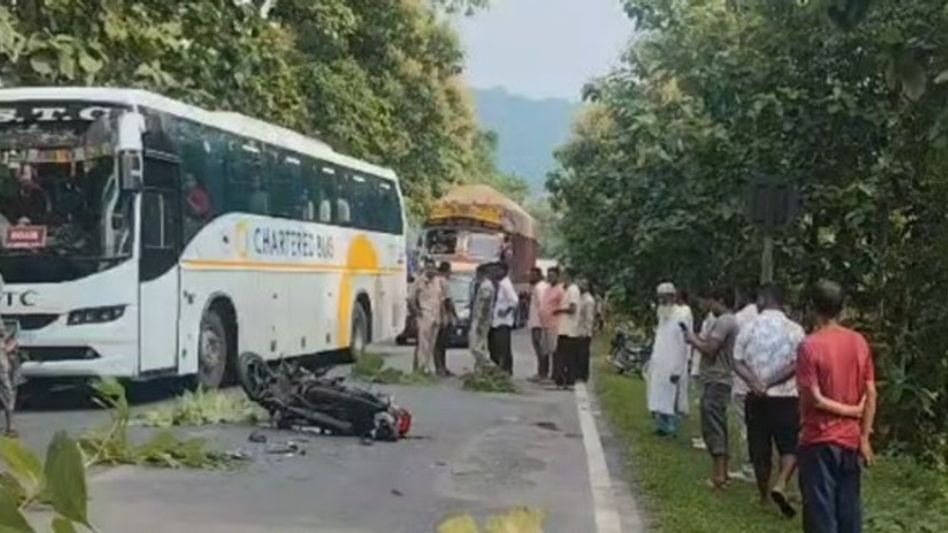 Road accident on NH-715 in Assam's Kaliabor leaves biker dead Road accident on NH-715 in Assam's Kaliabor leaves biker dead