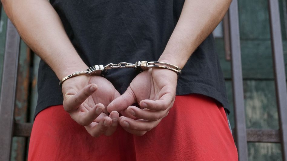 Foreigners tribunal member arrested in Assam for alleged Rs 15,000 bribe demand Foreigners tribunal member arrested in Assam for alleged Rs 15,000 bribe demand
