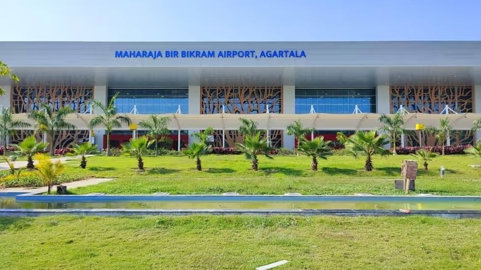 Three Bangladeshi women, Indian tout detained at Agartala airport en route to Guwahati Three Bangladeshi women, Indian tout detained at Agartala airport en route to Guwahati