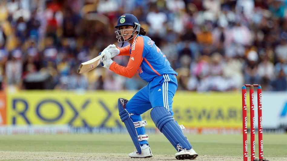 Smriti Mandhana becomes first woman cricketer to cross 11,000 international runs Smriti Mandhana becomes first woman cricketer to cross 11,000 international runs