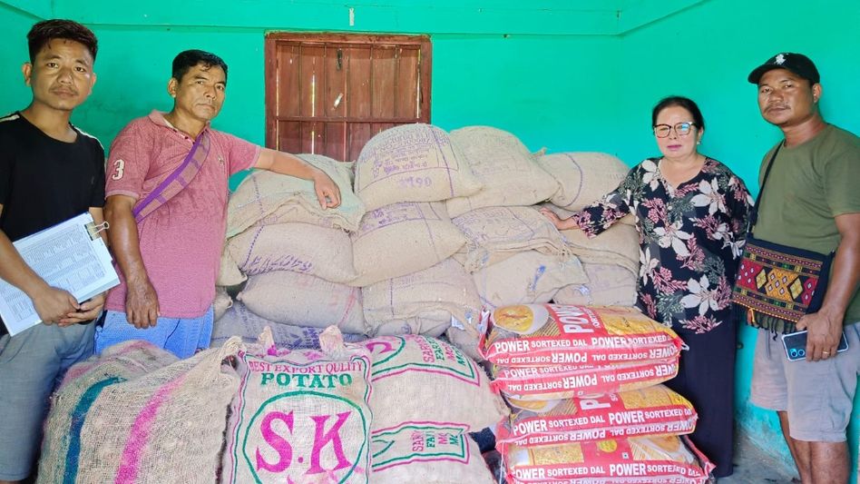 Manipur Dy CM Nemcha Kipgen extends aid to 154 displaced Kuki-Zo villagers at Tamenglong relief camp Manipur Dy CM Nemcha Kipgen extends aid to 154 displaced Kuki-Zo villagers at Tamenglong relief camp
