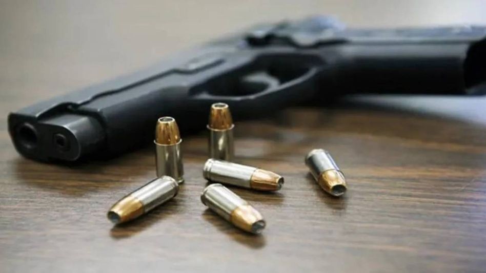 Assam: Five pistols, 13 rounds seized in separate incidents; four detained in Golaghat, Kamrup Assam: Five pistols, 13 rounds seized in separate incidents; four detained in Golaghat, Kamrup
