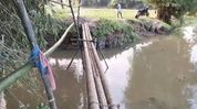 No permanent bridge yet: Shalkona-Bamuni residents depend on risky footbridge in Assam's Kaliabor No permanent bridge yet: Shalkona-Bamuni residents depend on risky footbridge in Assam's Kaliabor