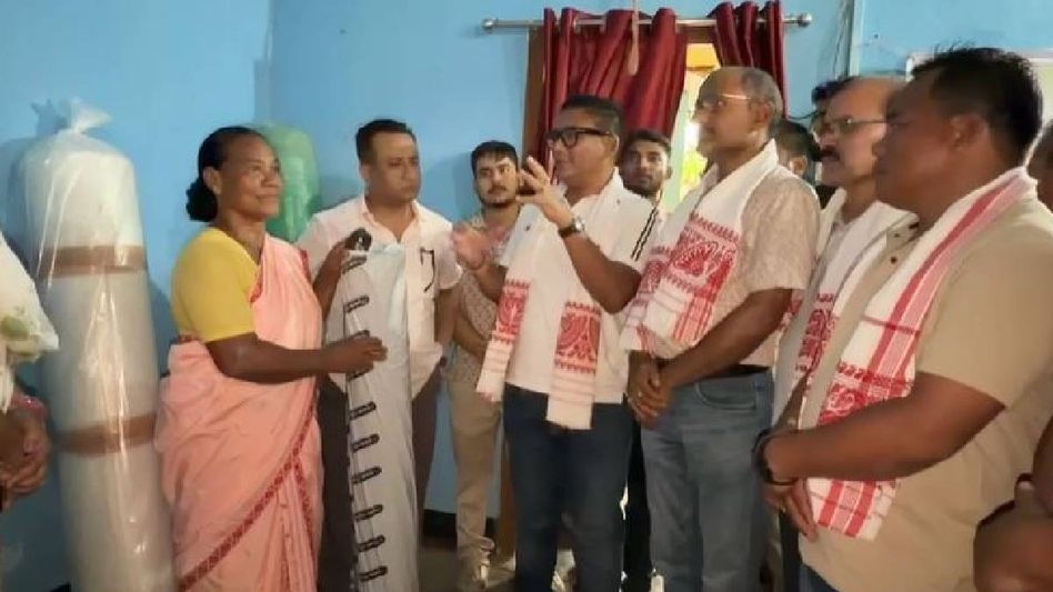 Assam: 20 tribal farmers receive greenhouse setups under Dharti Aaba Abhiyan Assam: 20 tribal farmers receive greenhouse setups under Dharti Aaba Abhiyan