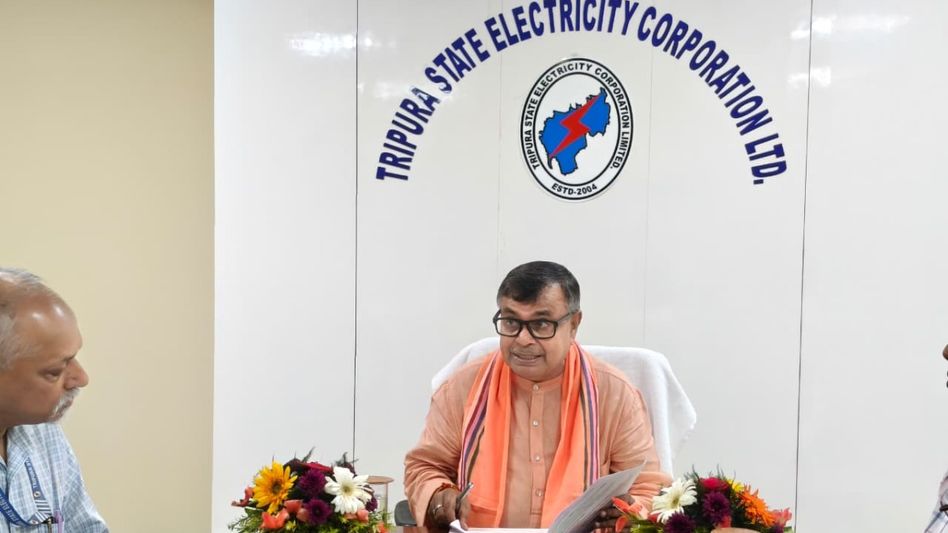 Uninterrupted power supply during Durga Puja a priority: Tripura minister Uninterrupted power supply during Durga Puja a priority: Tripura minister