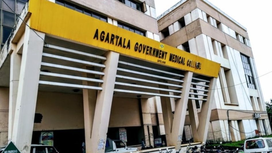 Tripura resident doctors threaten pen-down strike from October 5 over video row Tripura resident doctors threaten pen-down strike from October 5 over video row