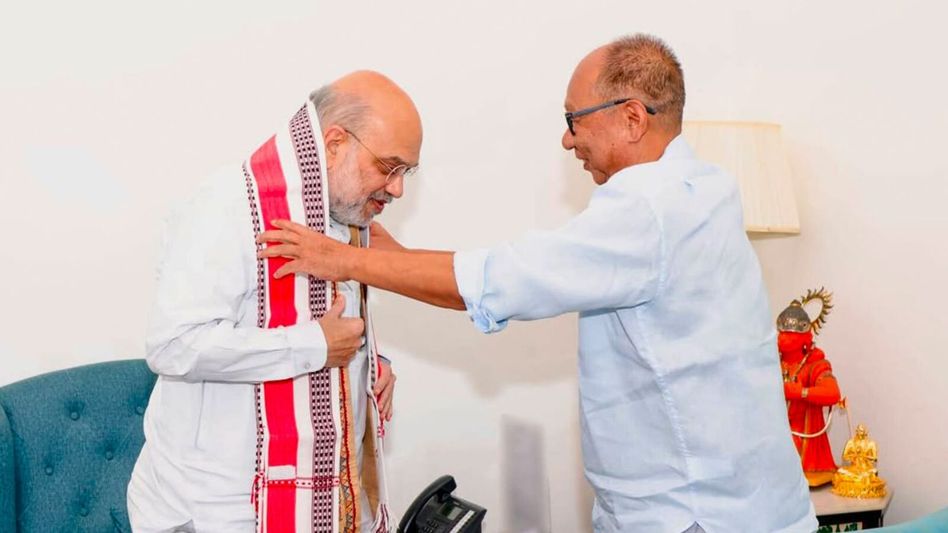 Manipur CM meets Amit Shah, briefs him on peace efforts; Home Minister to visit state this month Manipur CM meets Amit Shah, briefs him on peace efforts; Home Minister to visit state this month