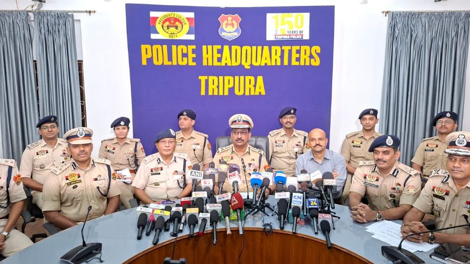 Tripura Police to deploy over 10,000 personnel for Durga Puja security; green corridor planned Tripura Police to deploy over 10,000 personnel for Durga Puja security; green corridor planned