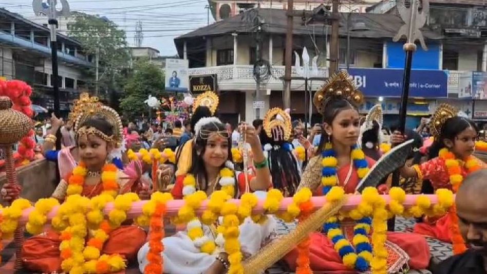 Assam: Thousands gather in Jorhat as Mahalaya marks start of Durga Puja festivities Assam: Thousands gather in Jorhat as Mahalaya marks start of Durga Puja festivities