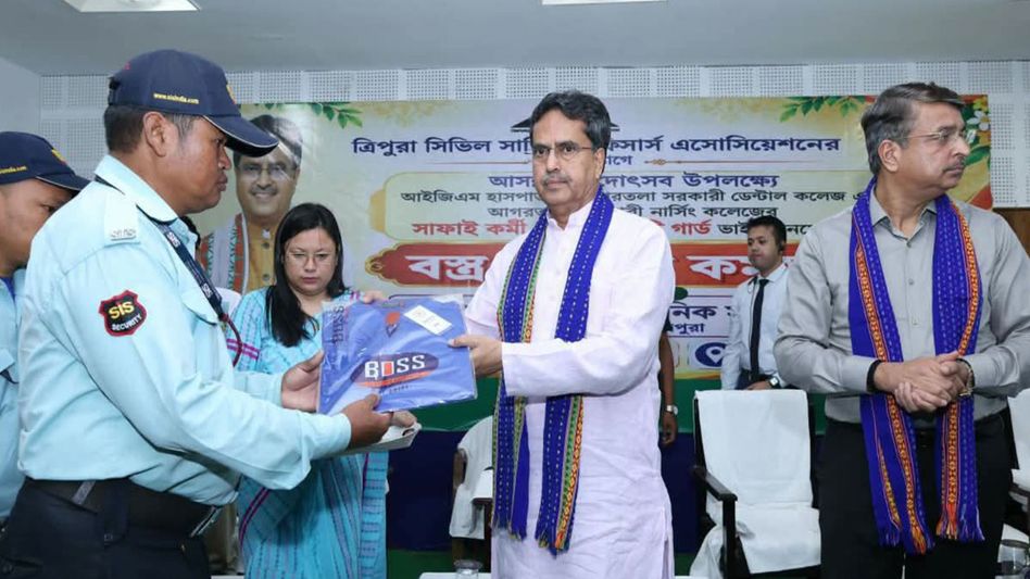 Tripura CM urges civil service officers to build public trust through work Tripura CM urges civil service officers to build public trust through work