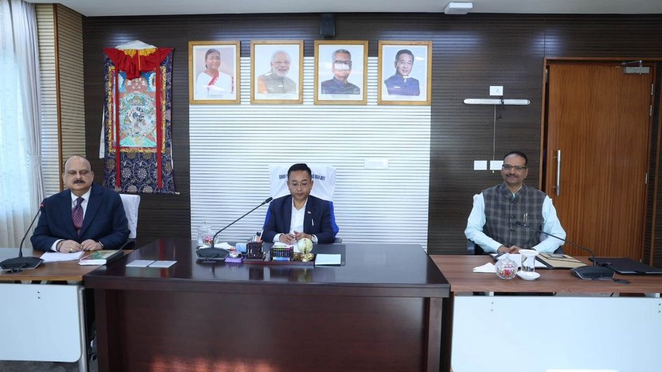 Sikkim Cabinet hails Modi’s 25 years in public service, reaffirms Centre partnership Sikkim Cabinet hails Modi’s 25 years in public service, reaffirms Centre partnership