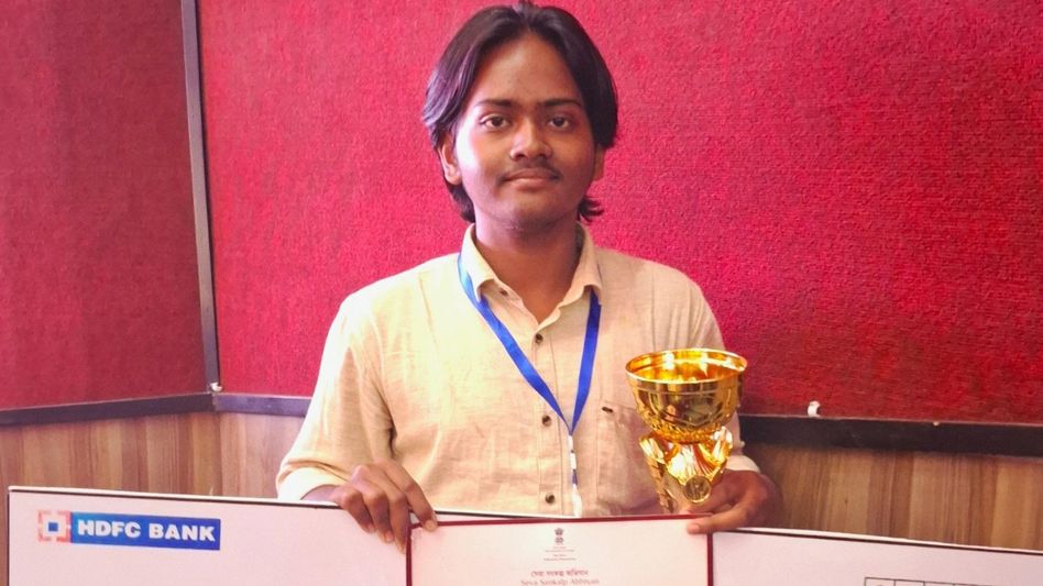 Morigaon student Rituraj Das wins first place in state-level drawing competition Morigaon student Rituraj Das wins first place in state-level drawing competition