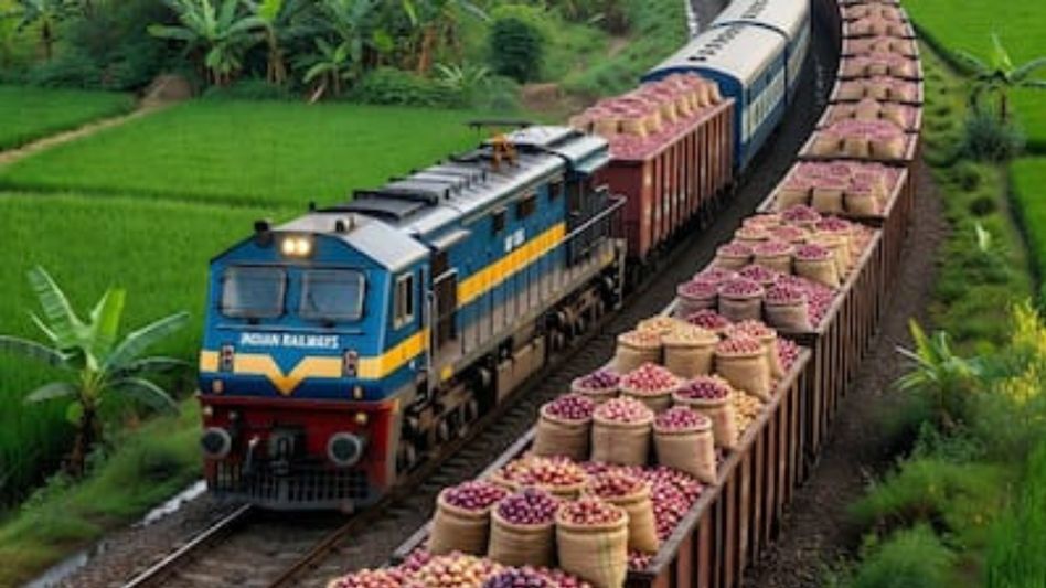 First-ever Kanda Express to bring 440 MT of onions to Tripura by October 18 First-ever Kanda Express to bring 440 MT of onions to Tripura by October 18