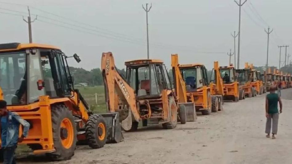 Assam resumes eviction drive in Jamuna-Maudanga Reserve Forest, 152 families affected Assam resumes eviction drive in Jamuna-Maudanga Reserve Forest, 152 families affected