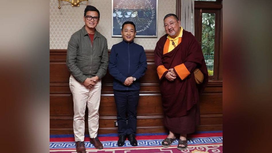 Baichung Bhutia meets Sikkim CM Prem Singh Tamang, triggers speculation over political move Baichung Bhutia meets Sikkim CM Prem Singh Tamang, triggers speculation over political move