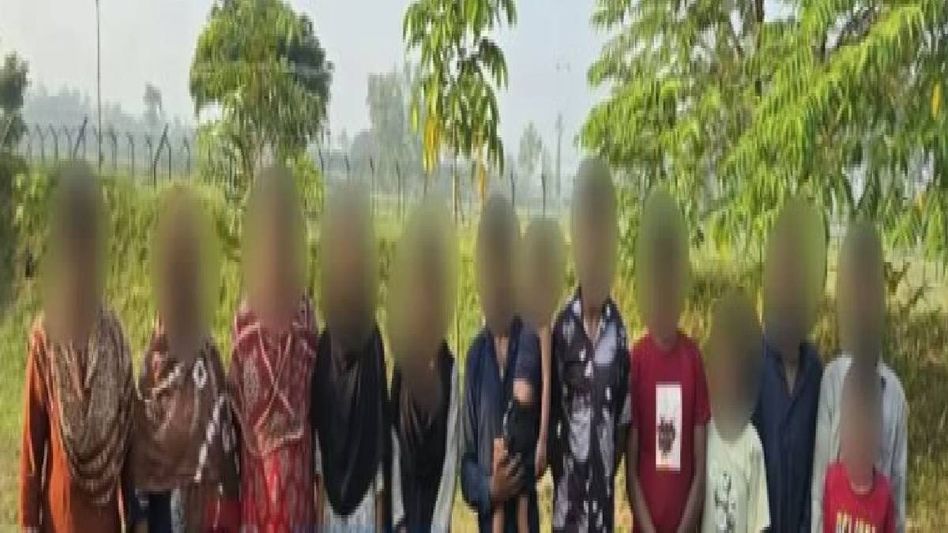 Assam: 13 Bangladeshi nationals, Indian citizen detained near India-Bangladesh border Assam: 13 Bangladeshi nationals, Indian citizen detained near India-Bangladesh border