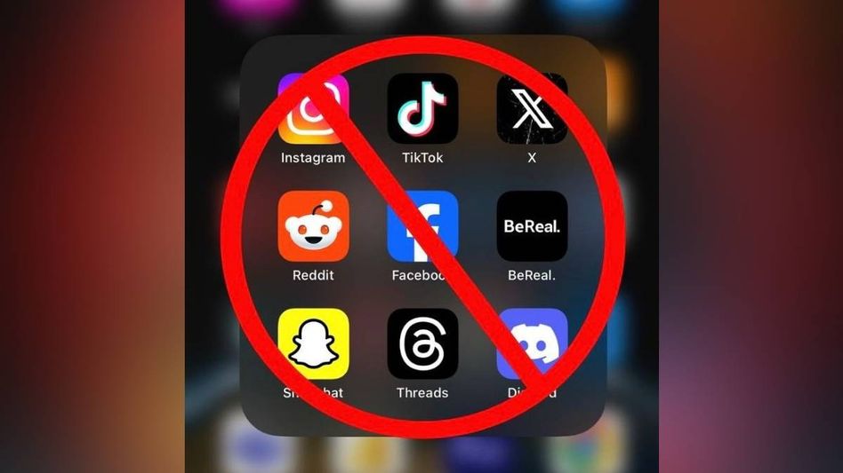 Karnataka plans social media restrictions for children under 16, seeks Centre's support Karnataka plans social media restrictions for children under 16, seeks Centre's support