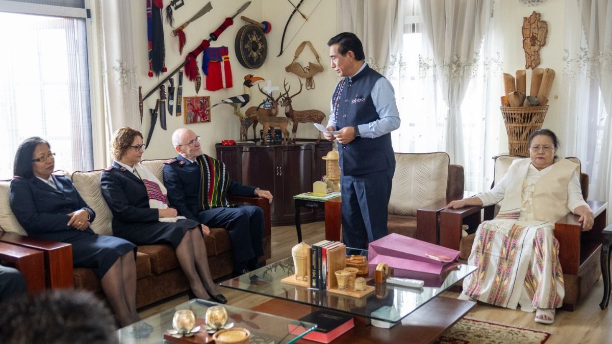 Mizoram CM hosts breakfast for Salvation Army General, explores cooperation in de-addiction, rehabilitation