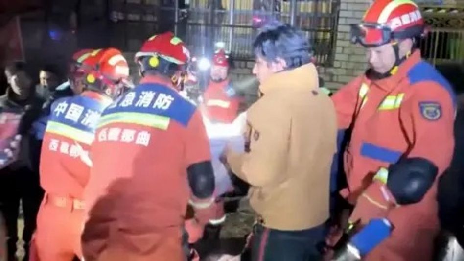 7.0-magnitude earthquake hits tibet, killing 16 and collapsing hundreds of homes 7.0-magnitude earthquake hits tibet, killing 16 and collapsing hundreds of homes