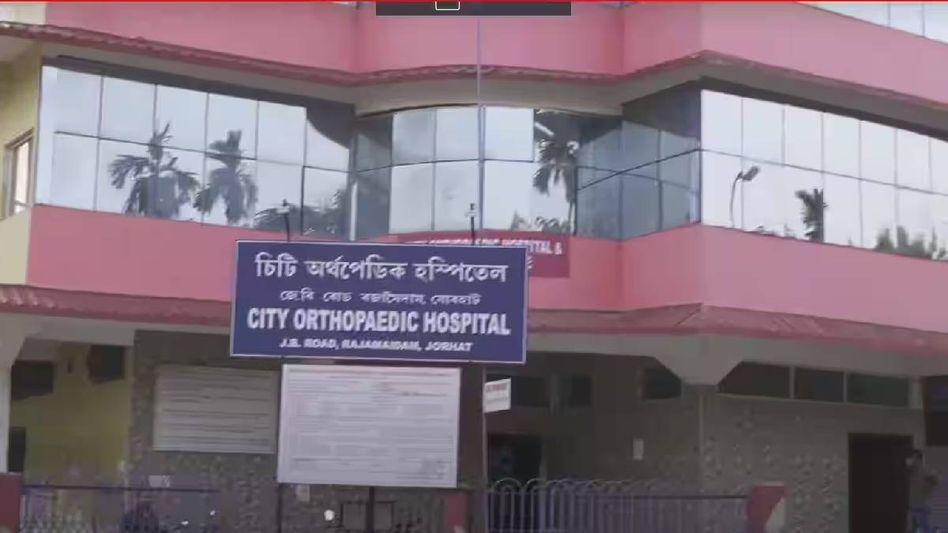Assam: Man detained for allegedly posing as doctor, working as ICU in-charge at Jorhat Hospital Assam: Man detained for allegedly posing as doctor, working as ICU in-charge at Jorhat Hospital