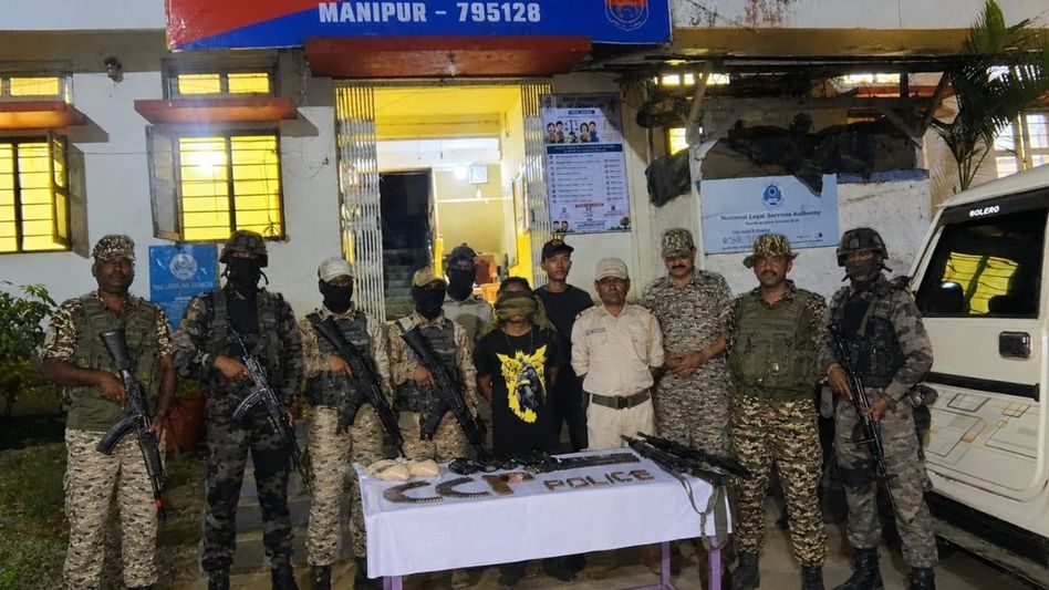 Security forces seize arms, ammunition and 1 kg of brown sugar in Manipur’s Churachandpur; one arrested Security forces seize arms, ammunition and 1 kg of brown sugar in Manipur’s Churachandpur; one arrested