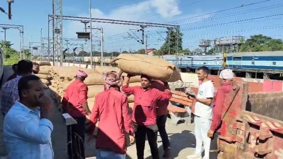 Assam: Nearly 24,000 kg of suspected Burmese areca nuts seized at New Bongaigaon station Assam: Nearly 24,000 kg of suspected Burmese areca nuts seized at New Bongaigaon station