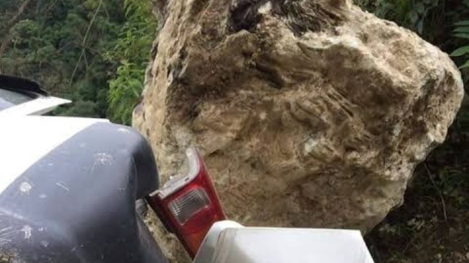 Two killed, woman seriously injured as falling boulders crush vehicle in Sikkim's Mangan Two killed, woman seriously injured as falling boulders crush vehicle in Sikkim's Mangan