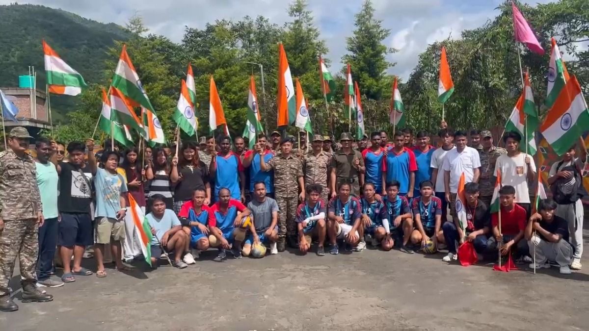 Manipur: 112 Bn CRPF launches "Har Ghar Tiranga" campaign ahead of Independence Day