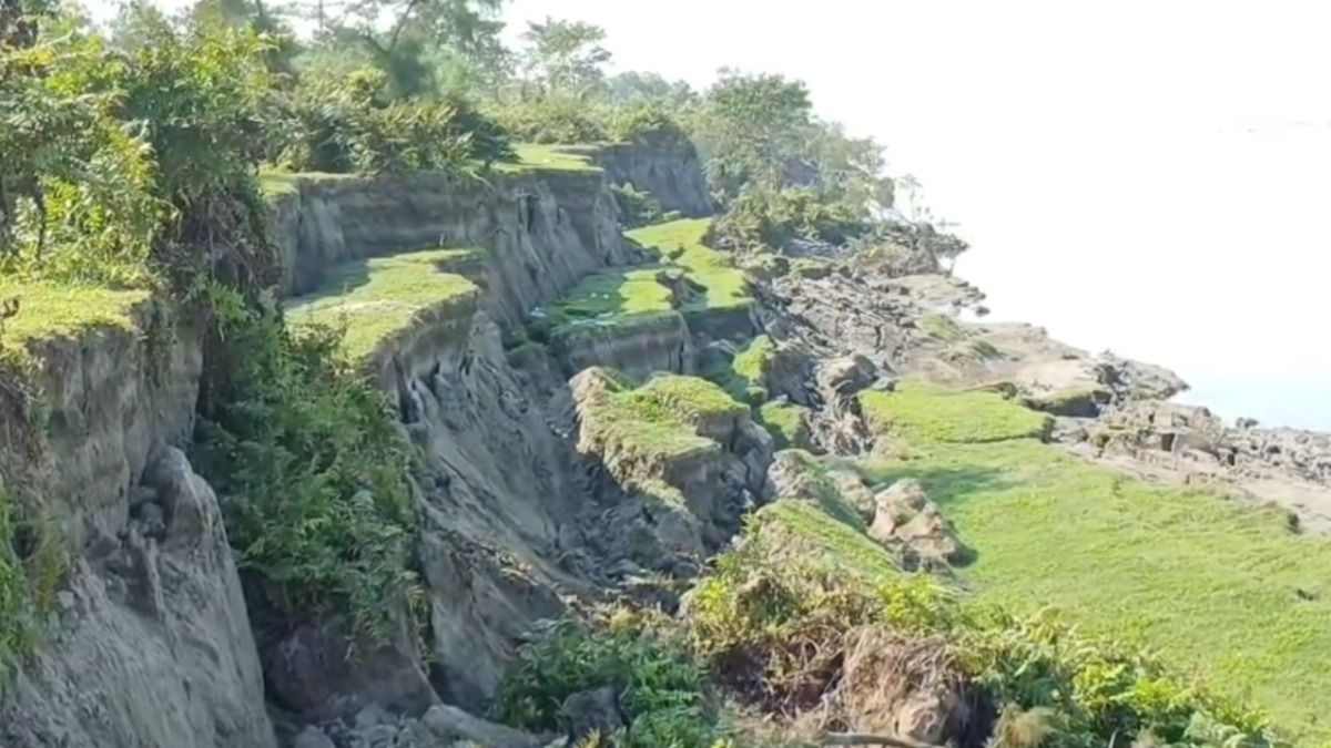 Brahmaputra riverbank collapse threatens Sivsagar’s Afala village