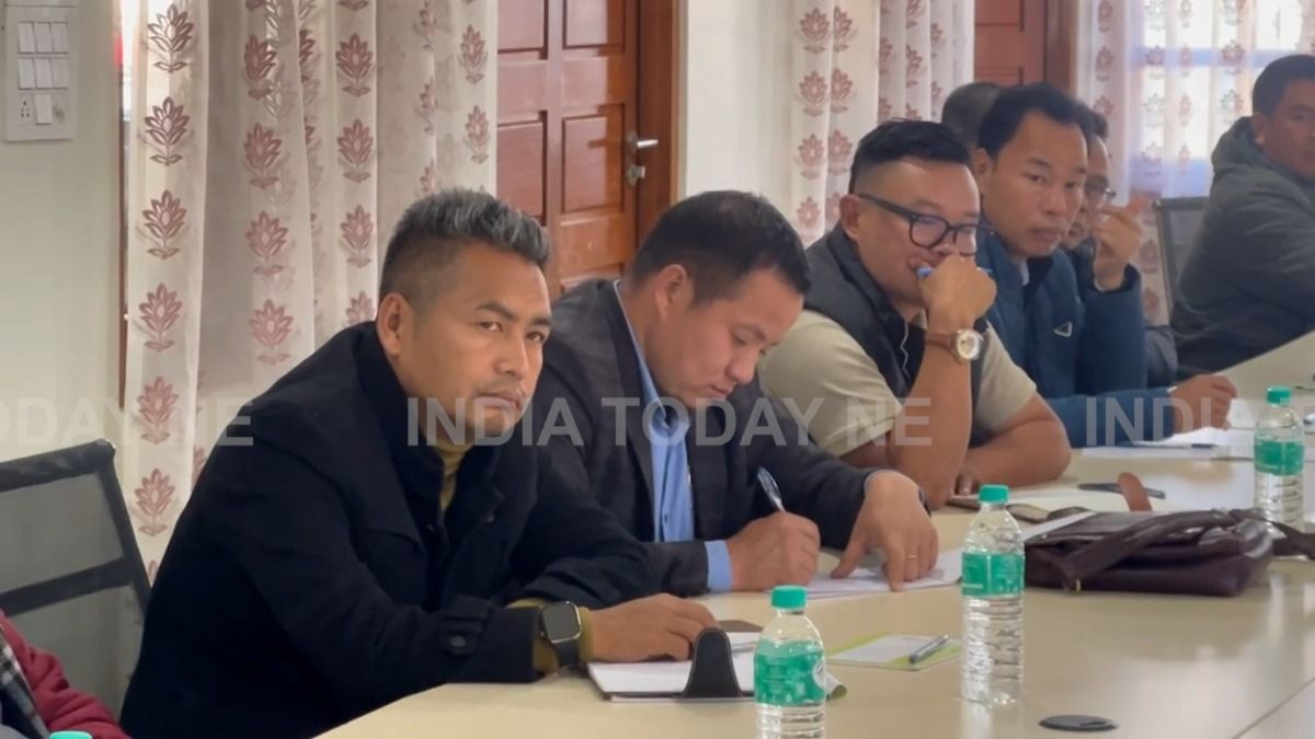Manipur: Apex Kuki, Naga bodies call for restraint after K. Songlung arson