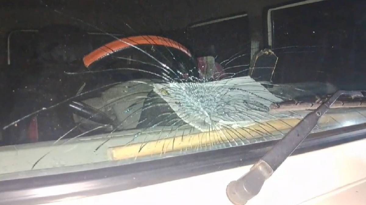 Assam: Tension in Bidyapur as mob attacks police responding to illegal detention complaint