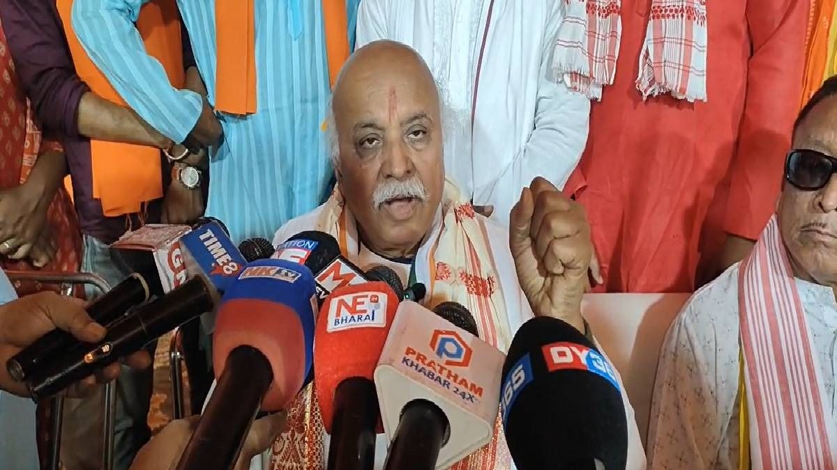 Pravin Togadia calls for DNA tests, deportation of 50 lakh illegal Bangladeshis ahead of Assam polls
