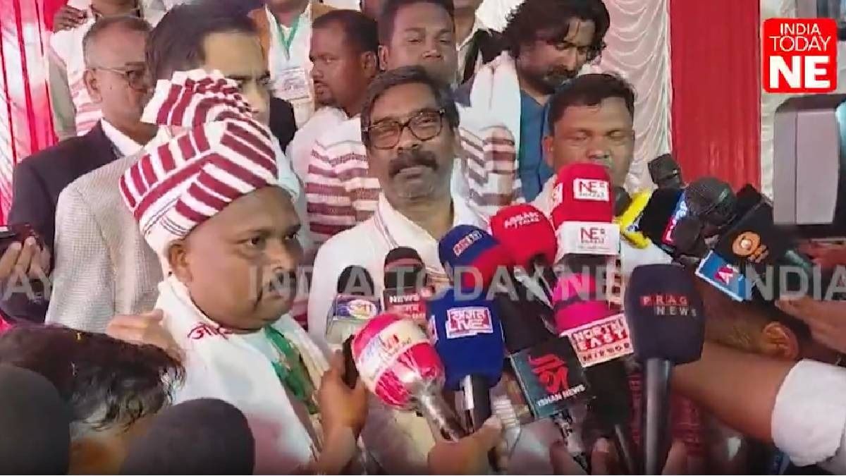 Over two lakh Adivasis gather in Assam’s Bargolai, Jharkhand CM Hemant Soren targets Centre over tribal rights