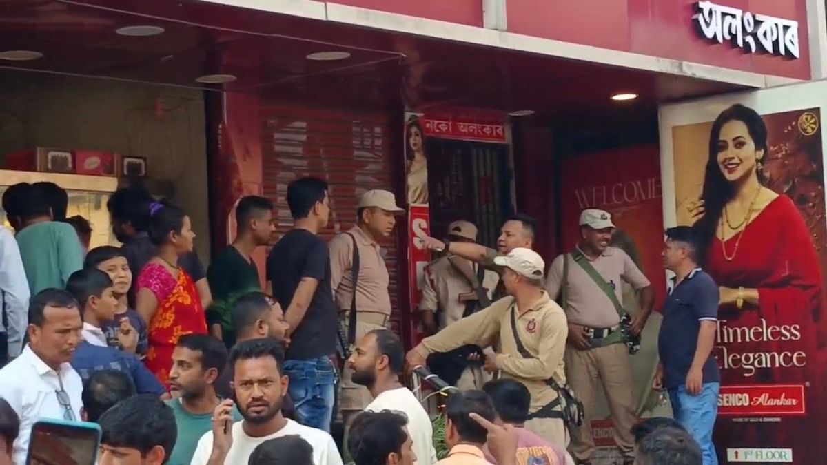 Jewellery worth Rs 4 crore looted from showroom in Assam’s Barpeta Road