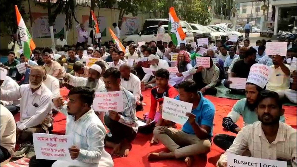 Massive protest at Rajiv Bhawan over Dalgaon seat-sharing buzz with Raijor Dal, Congress workers warn of resignations 