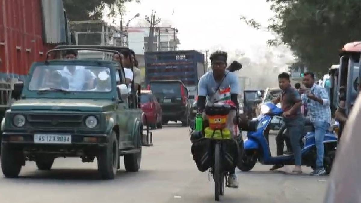 Assam youth cycles 7000 km to Sri Lanka to champion environmental cause
