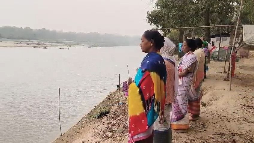 Assam: River Dihing erosion leaves Dihing Than gaon residents in perpetual distress