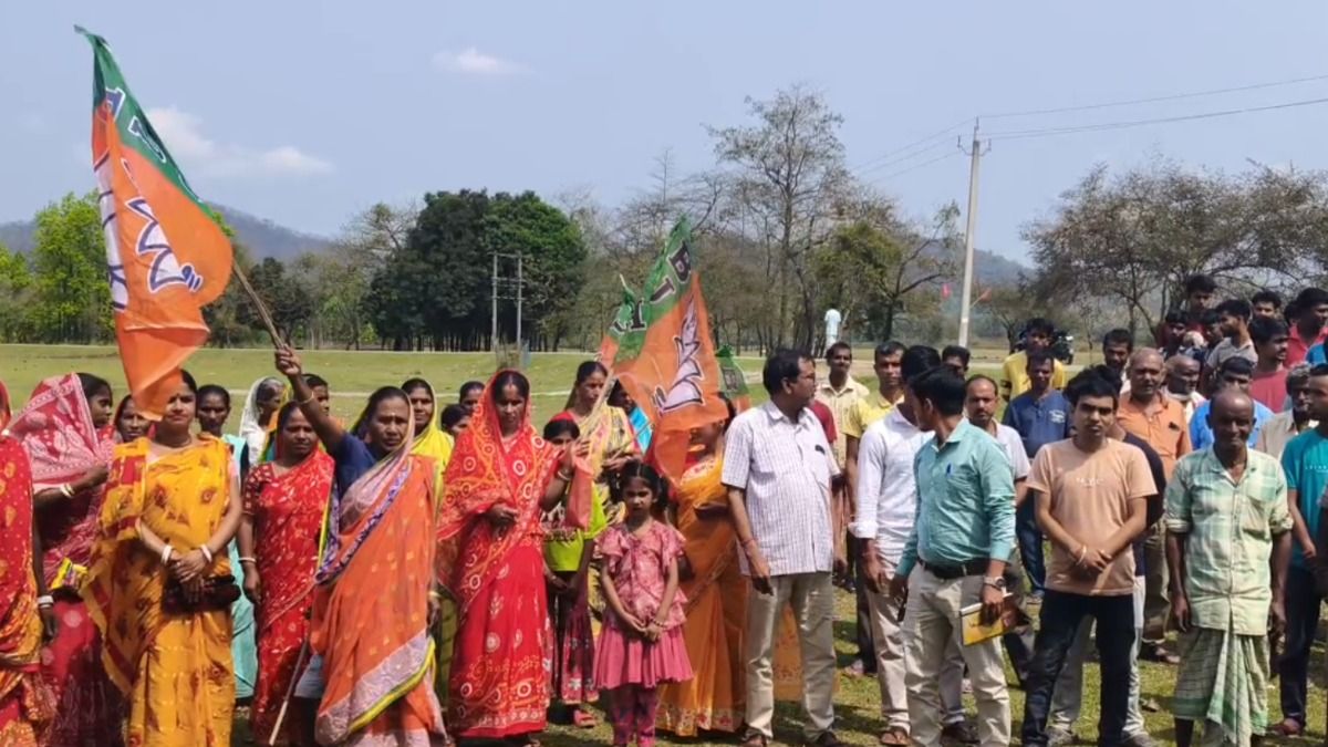 BJP workers raise ‘go back’ slogans against Bhupen Ray in Assam's Abhayapuri, protest his candidature 