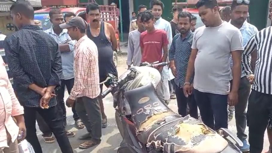 Youth injured, woman critically hurt in road accident at Assam's Kaliabor