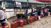 Panic buying over rumoured LPG shortage triggers long queues in Itanagar, Naharlagun Panic buying over rumoured LPG shortage triggers long queues in Itanagar, Naharlagun