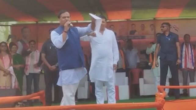 Free LPG cylinders before Bihu, Puja: Assam CM promises at Nazira rally
