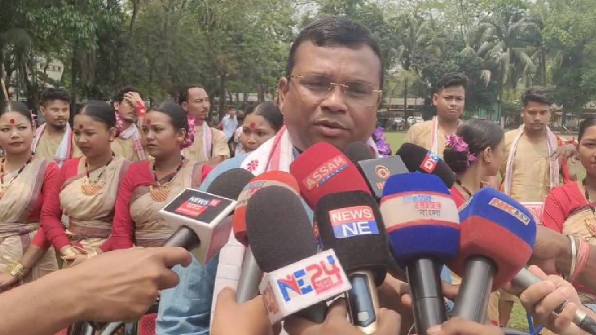 Assam Police personnel join Rongali Bihu festivities inside reserve campus in Bongaingaon