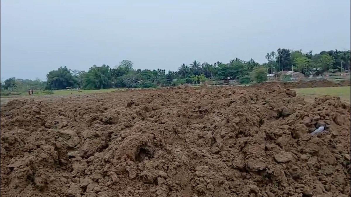  Illegal excavation along Sonai River raises flood concerns in Assam's Nagaon
