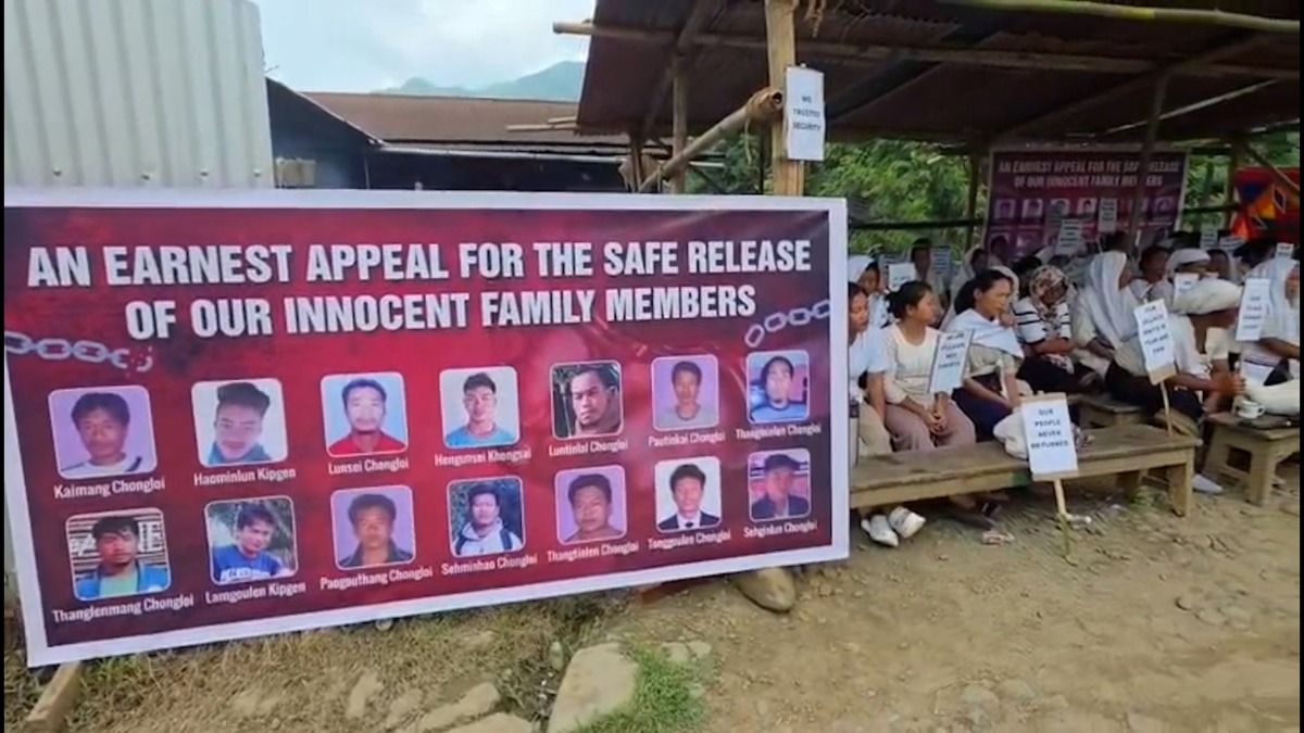 Villagers stage peaceful protest demanding release of 14 captive residents in Manipur's Senapati